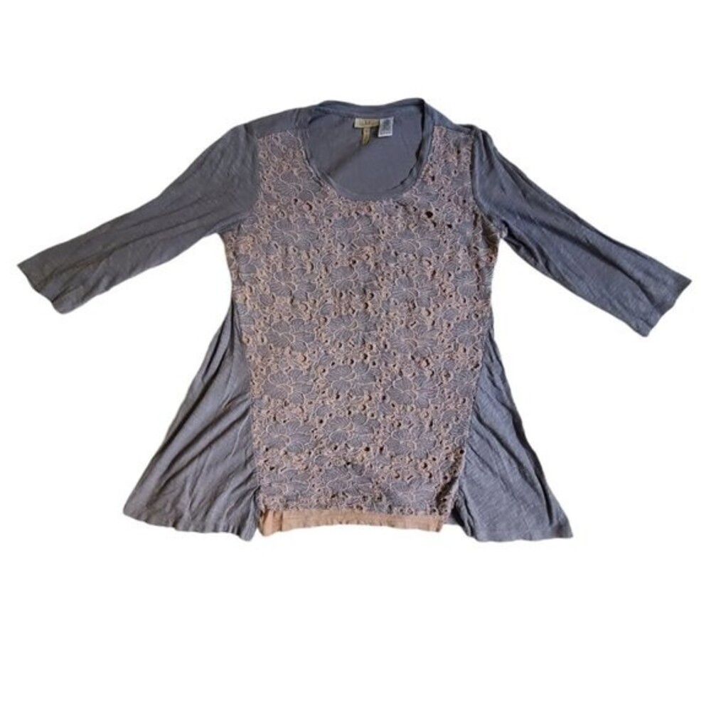Logo gray floral embroidered 3/4 sleeve top sz XS